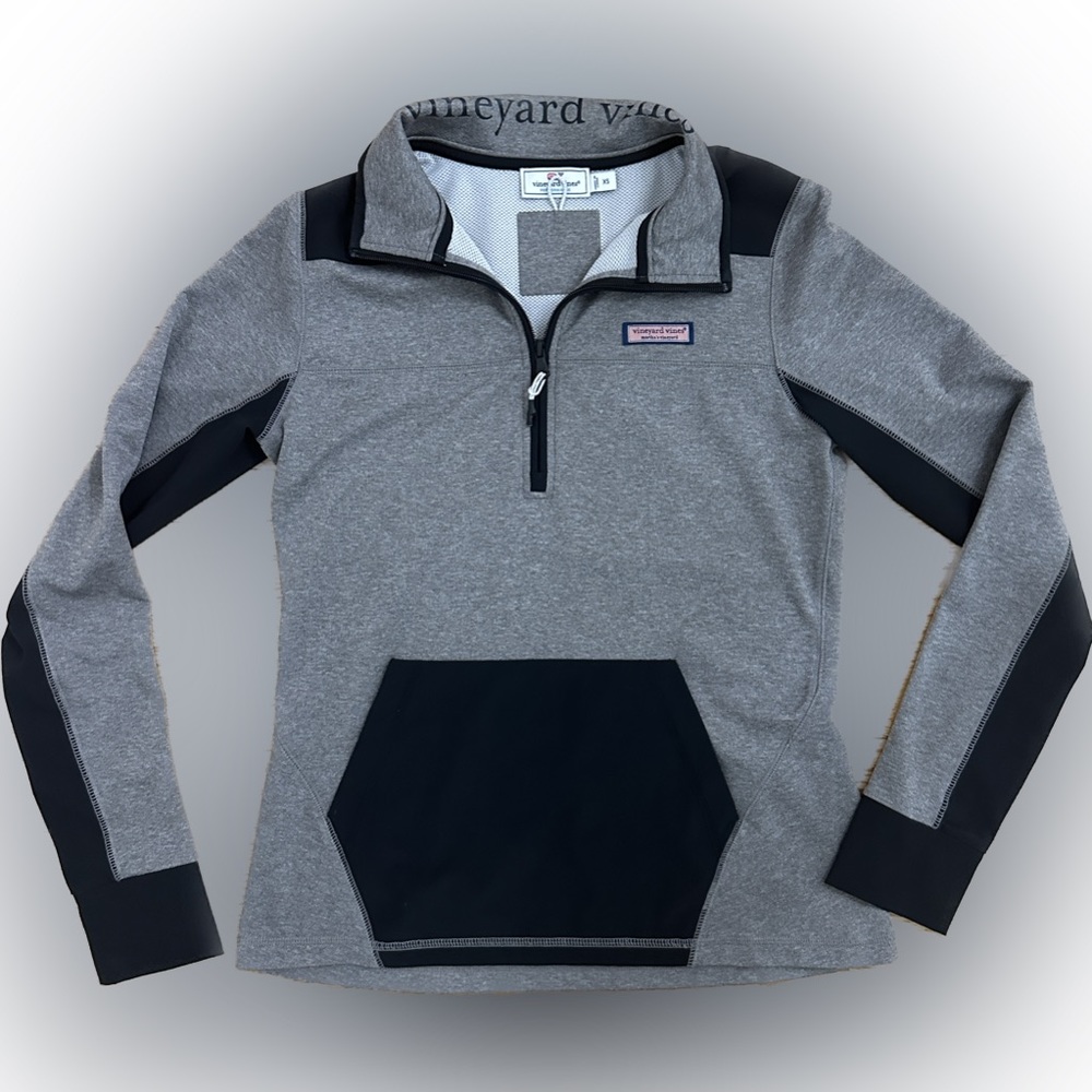 VINEYARD VINES Performance 1/4 Zip Jacket with Kangaroo Pockets